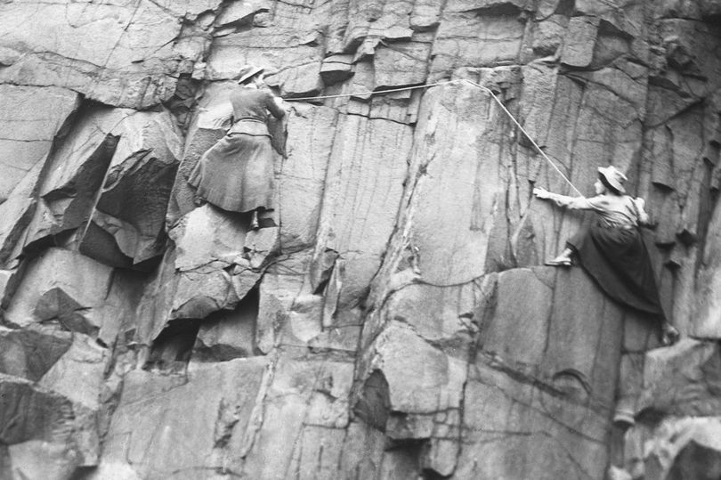 Rock climbing ladies in 1908